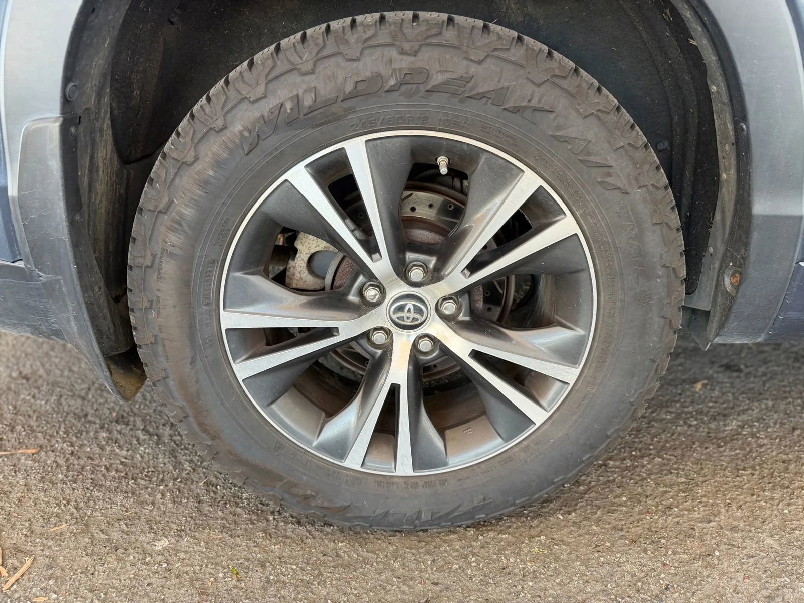 Used 2016 Toyota Highlander XLE AWD/4WD image 51
