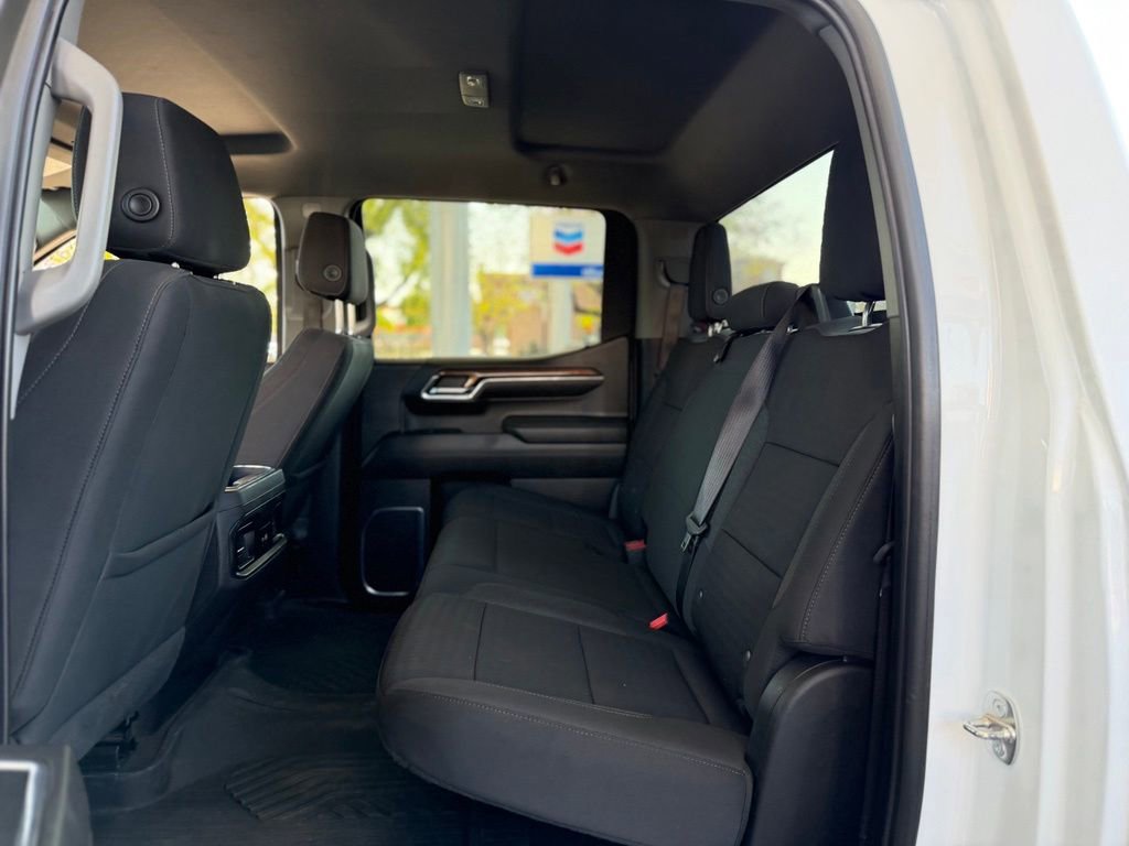 Used 2024 Chevrolet Silverado 1500 LT Trail Boss AWD/4WD image 3