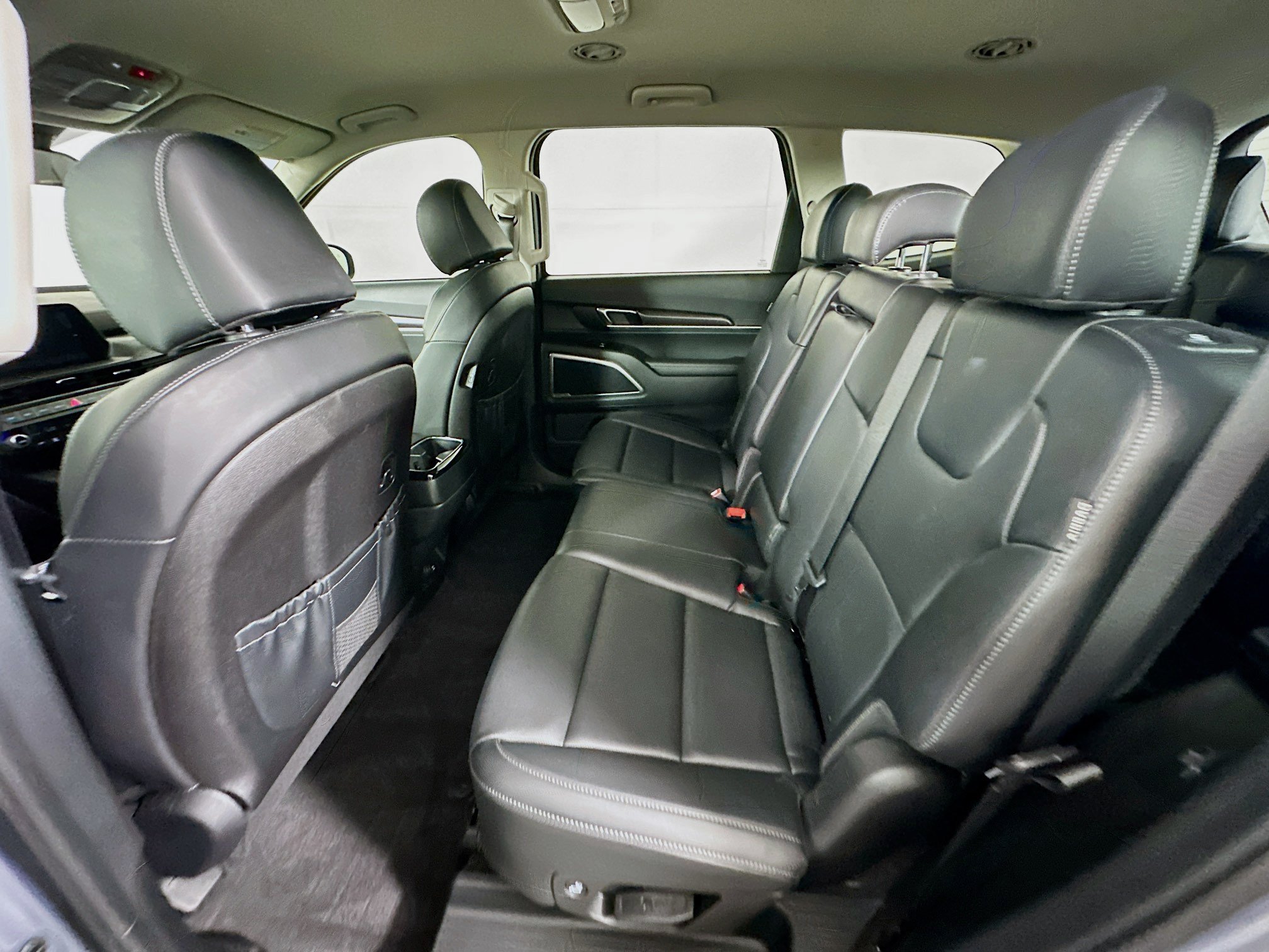 Used 2025 Kia Telluride LX FWD image 28