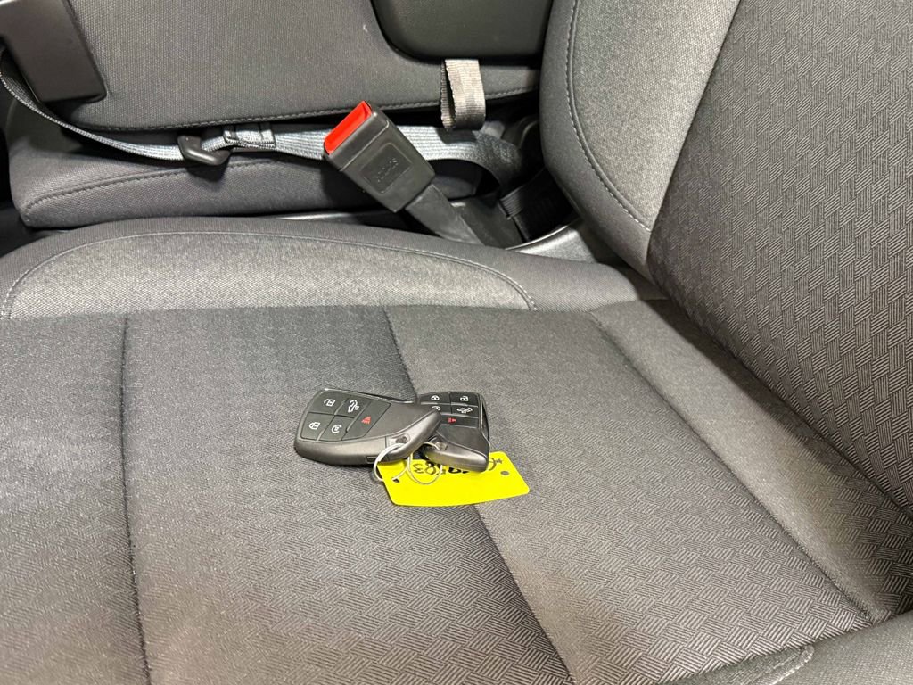 Used 2024 GMC Sierra 1500 Elevation image 20