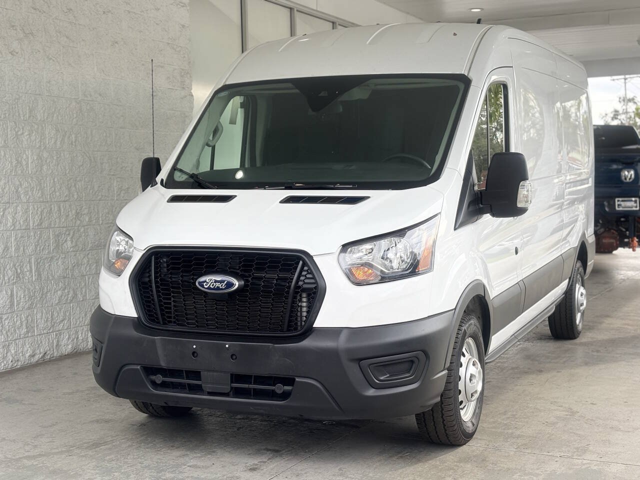 Used 2023 Ford Transit 350 Medium Roof w/ Load Area Protection Package RWD image 3