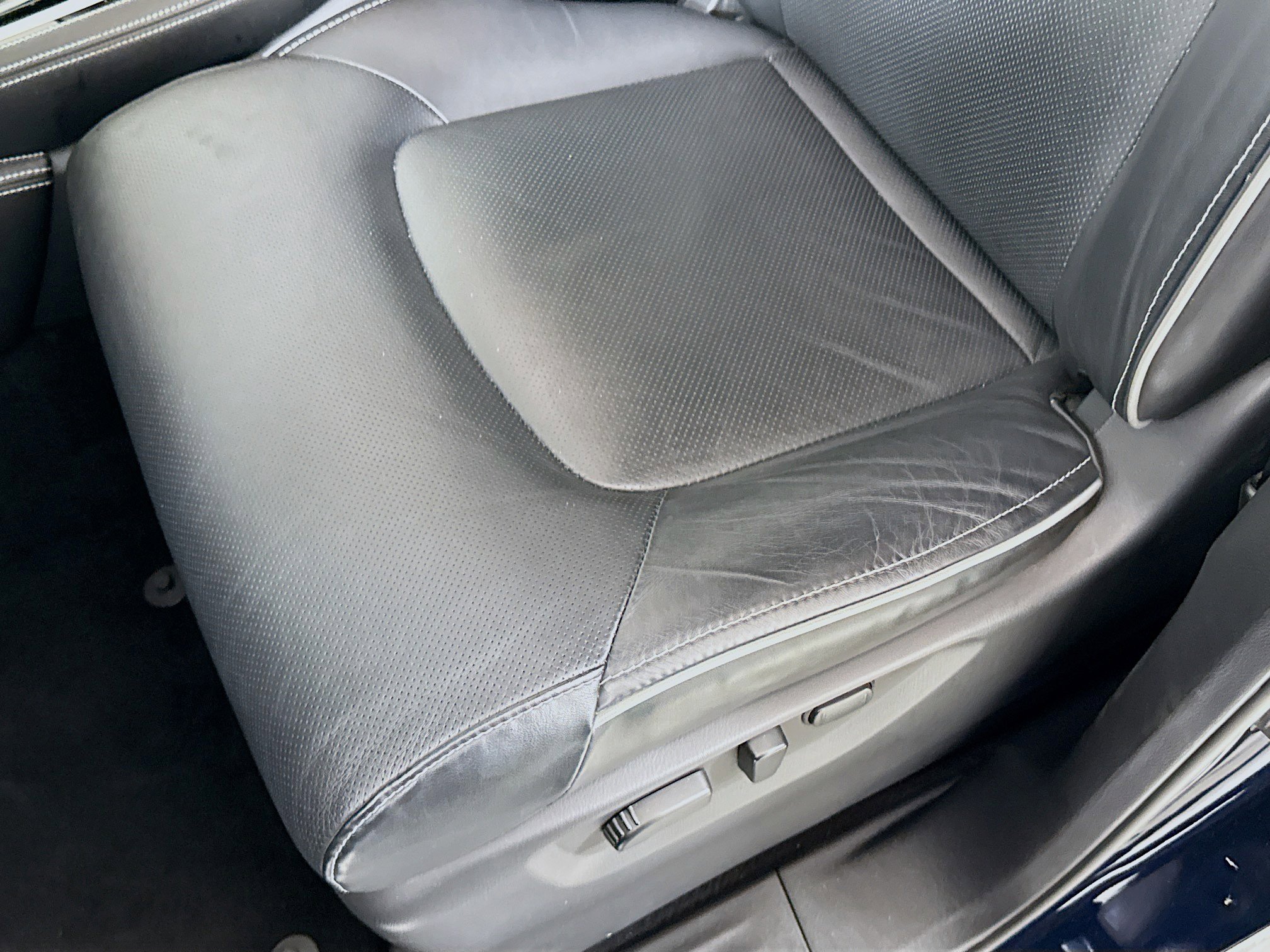 Used 2024 INFINITI QX80 Premium Select w/ Cargo Package image 21