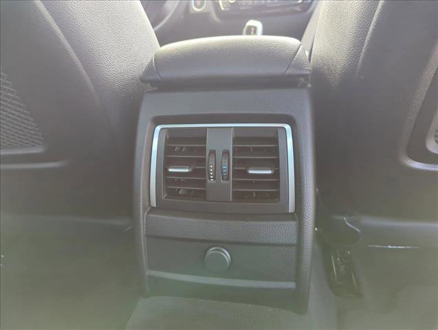 Used 2018 BMW 320i Sedan w/ Convenience Package image 20