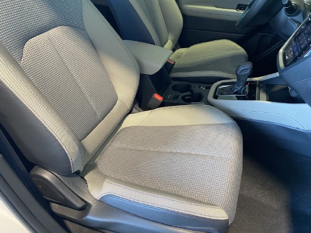 Used 2025 Subaru Forester Premium w/ Convenience Package #2 AWD/4WD image 9