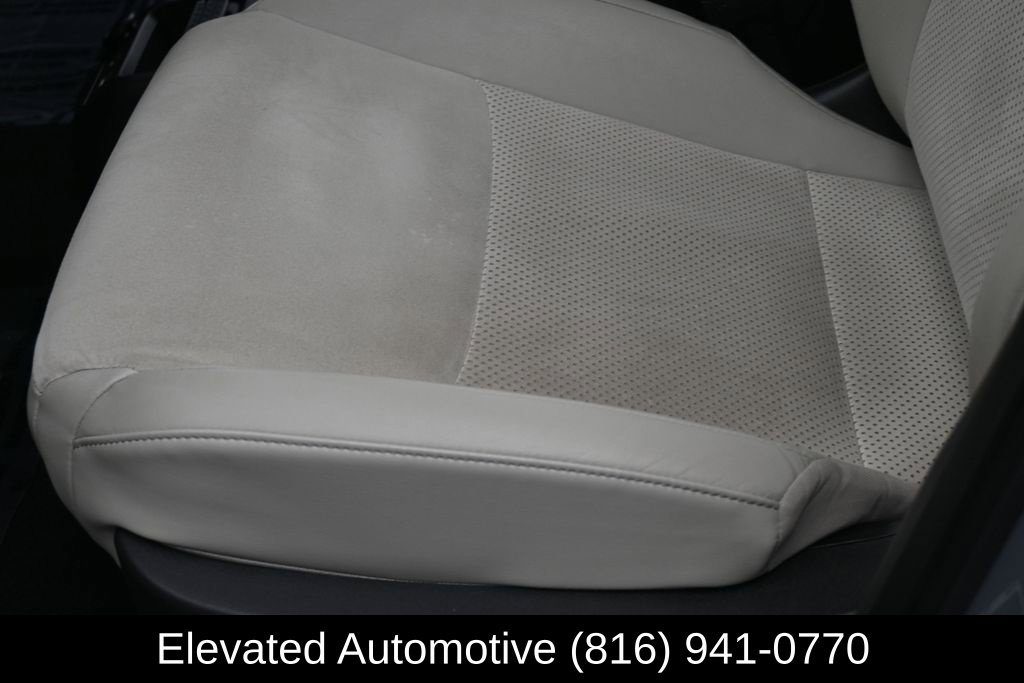 Used 2024 Nissan Ariya AWD image 18