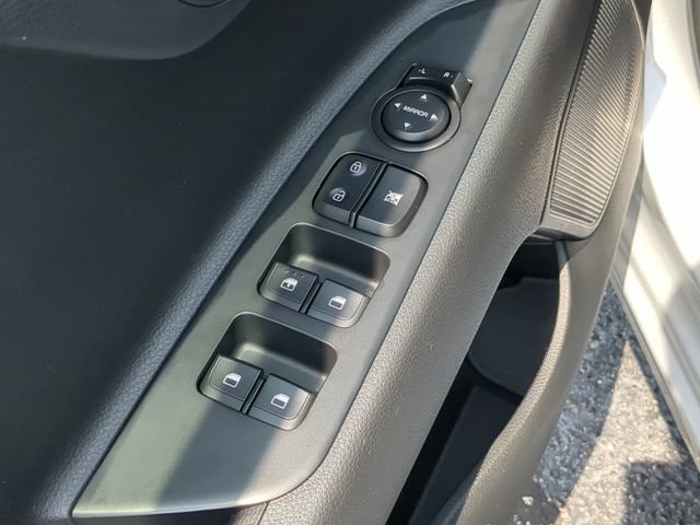 Used 2023 Kia Rio S w/ Technology Package FWD image 18
