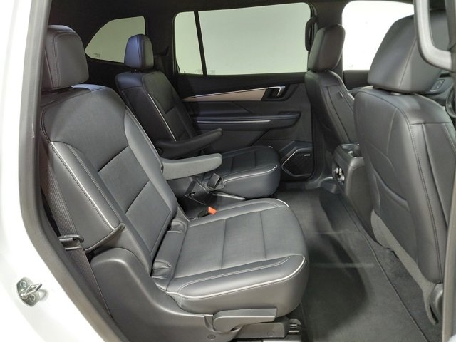 Used 2025 Buick Enclave Preferred image 44