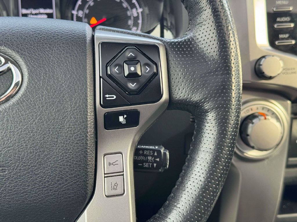 Used 2023 Toyota 4Runner SR5 Premium w/ Moonroof Package AWD/4WD image 25