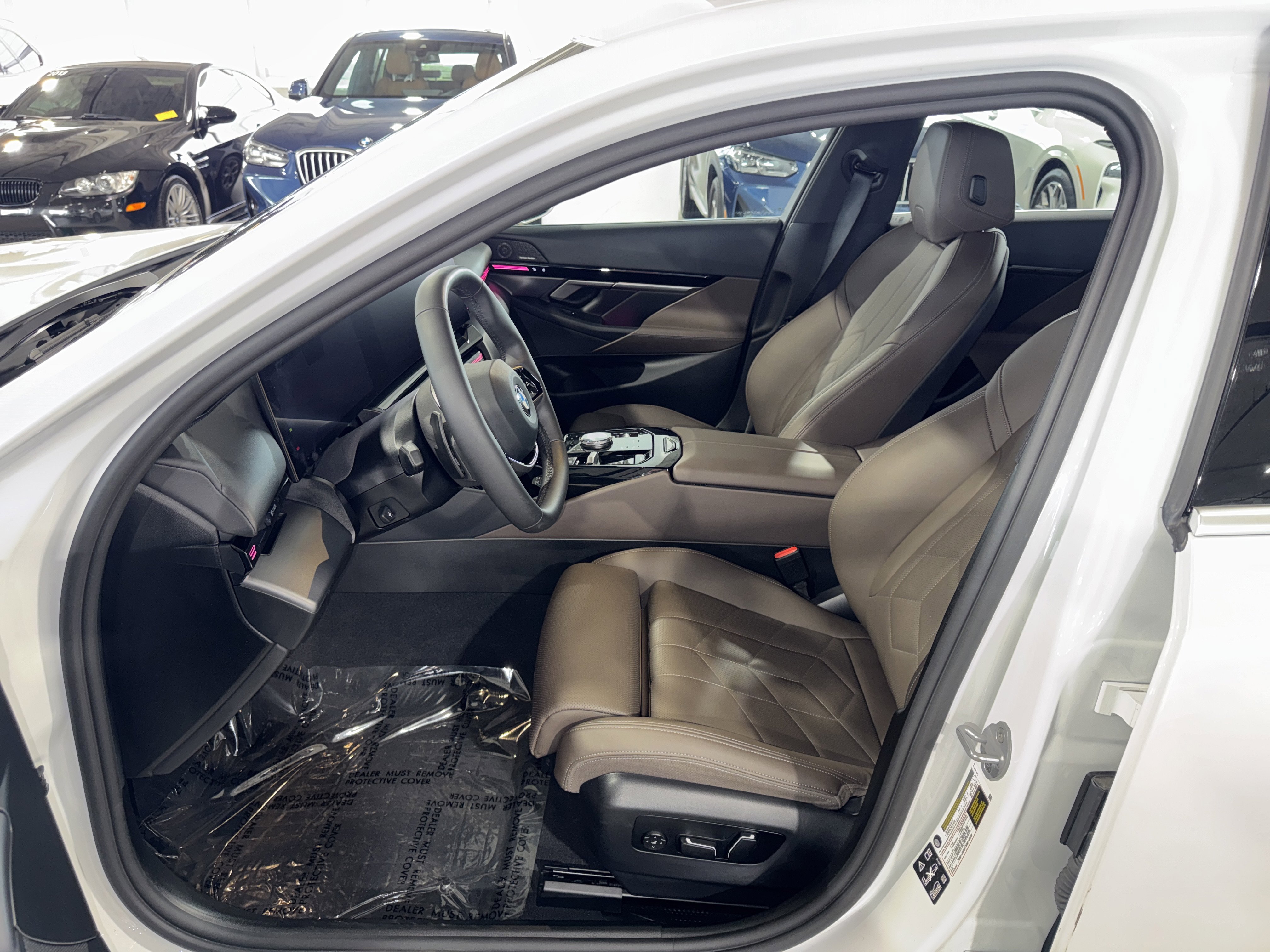 Certified 2025 BMW 530i xDrive w/ Premium Package image 19