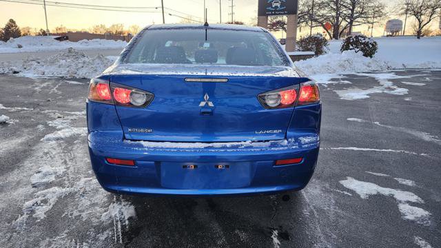 Used 2017 Mitsubishi Lancer ES image 10