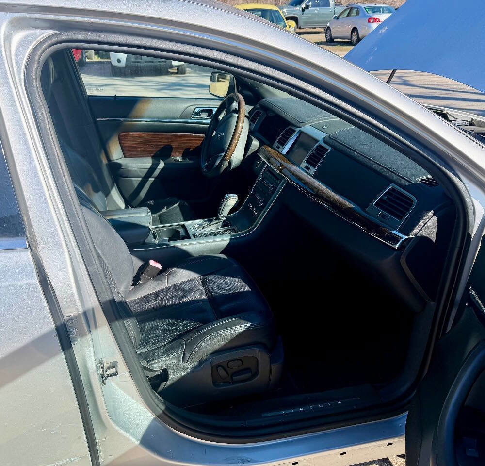 Used 2011 Lincoln MKS w/ 102A Rapid Spec Order Code image 12