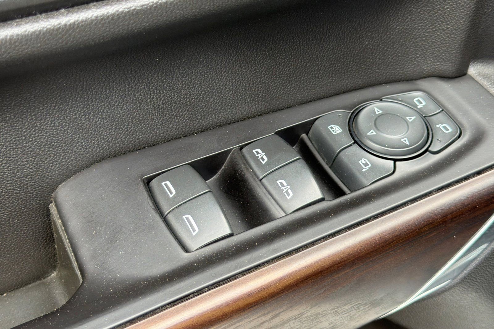 Used 2019 GMC Sierra 1500 SLT AWD/4WD image 11