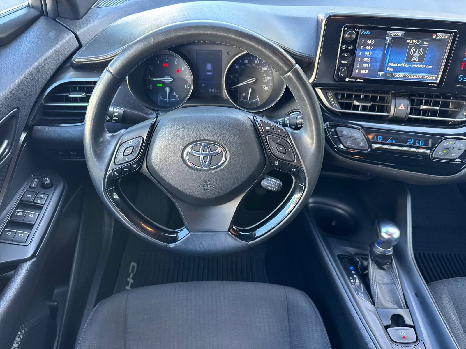Used 2018 Toyota C-HR XLE FWD image 14