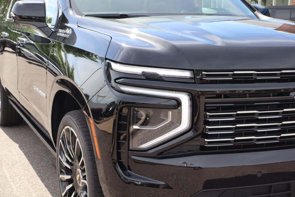 New 2026 Chevrolet Suburban High Country AWD/4WD image 6