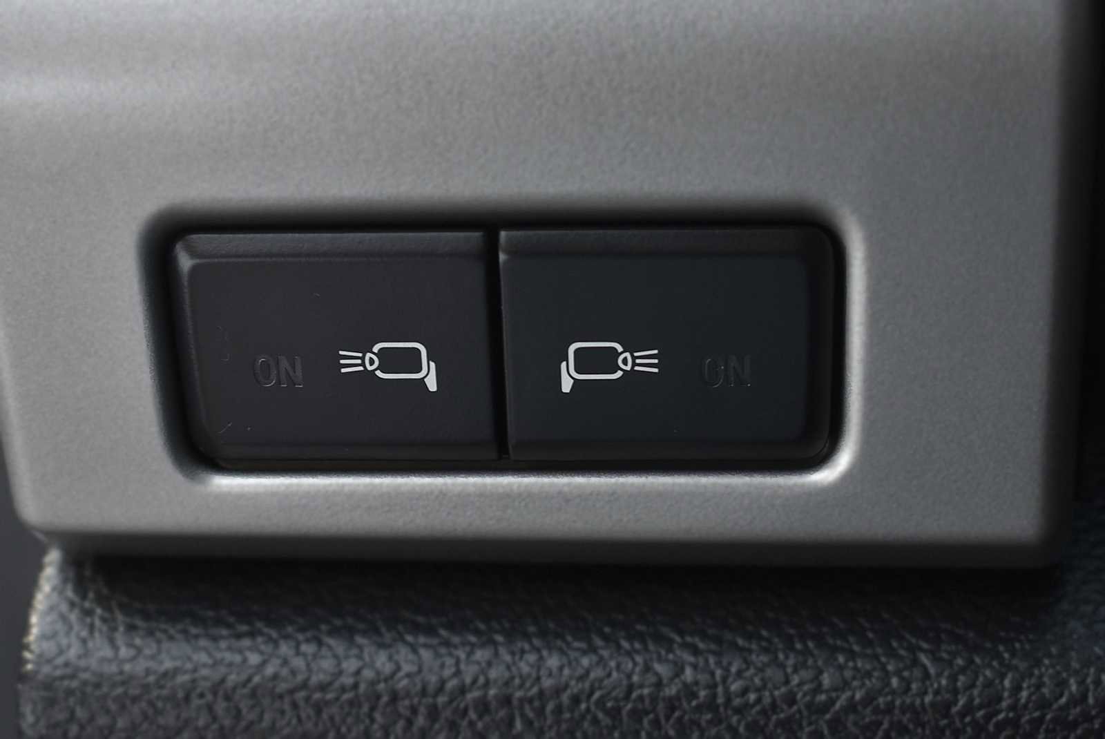 Used 2017 Ford F150 Lariat w/ Equipment Group 502A Luxury image 30