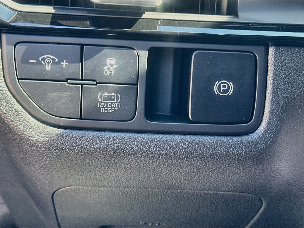 New 2027 Kia Sportage S FWD image 10
