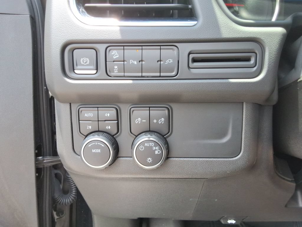 Certified 2021 Chevrolet Tahoe Z71 AWD/4WD image 37