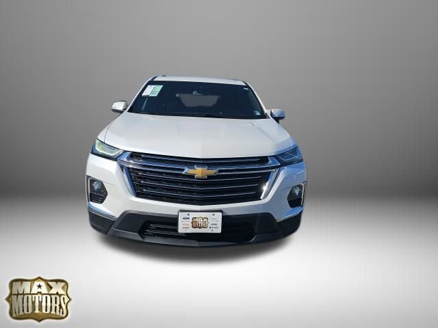 Used 2022 Chevrolet Traverse LT image 2