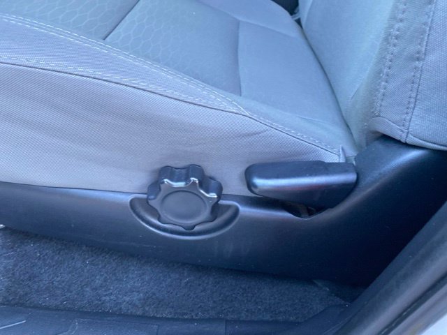 Used 2018 Toyota Tacoma SR5 AWD/4WD image 29