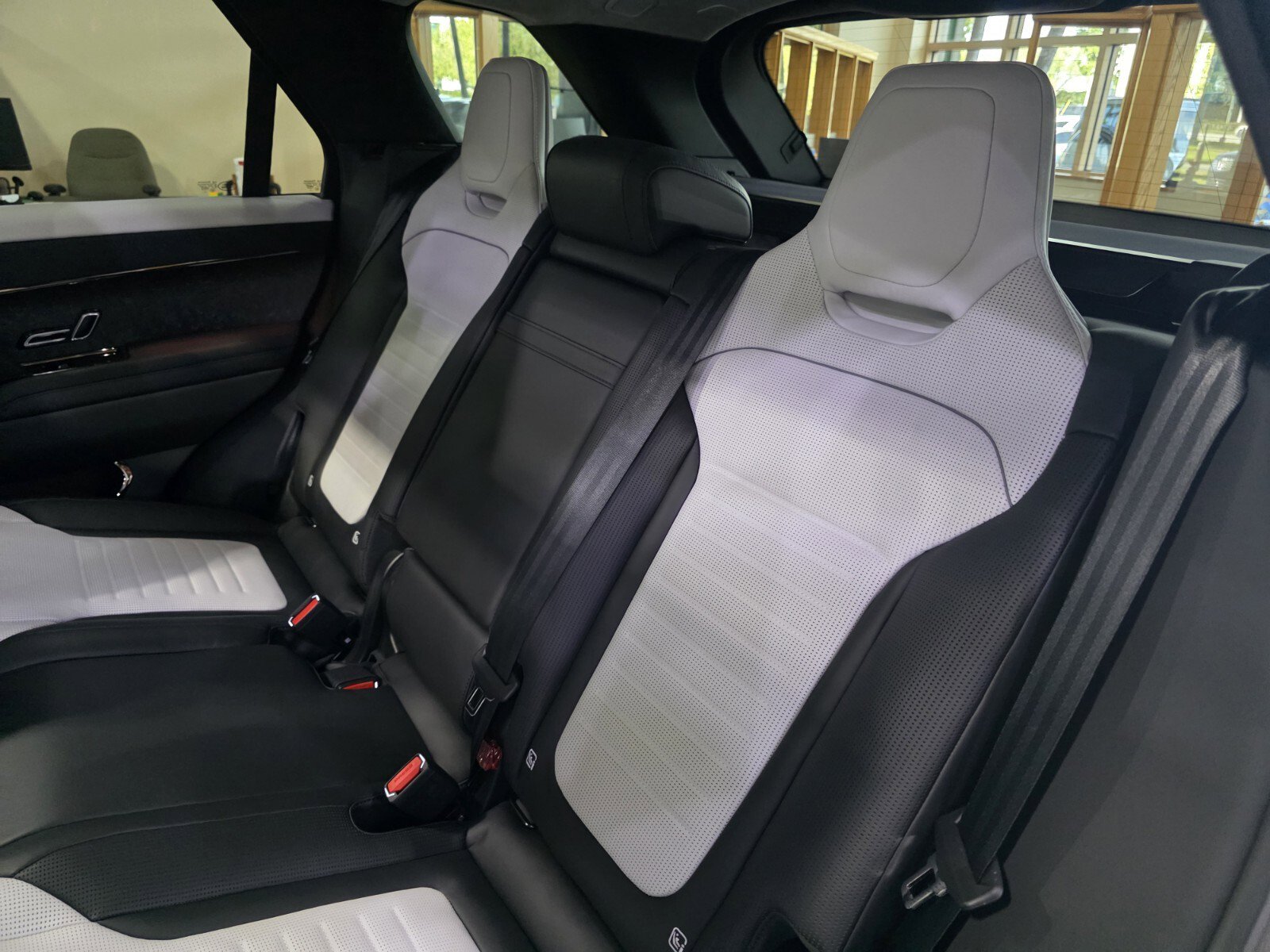 New 2026 Land Rover Range Rover Sport SV image 14