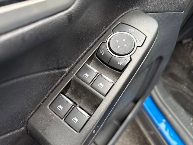 Used 2021 Ford Escape SE w/ Cold Weather Package image 23