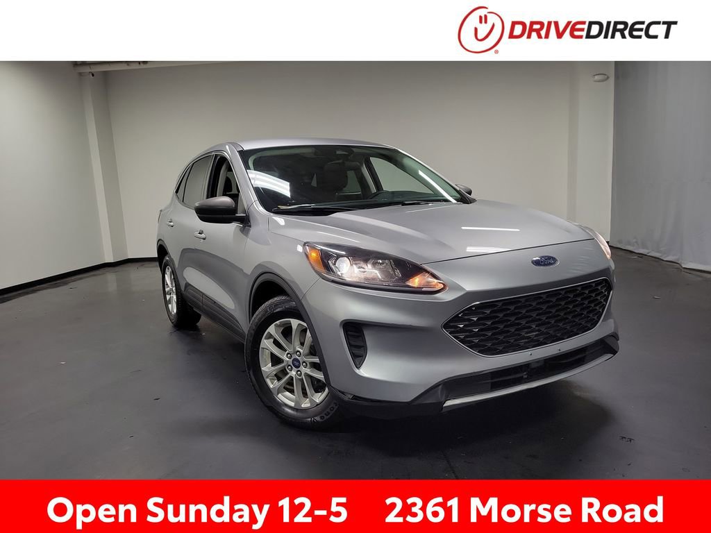 Used 2022 Ford Escape SE FWD image 1