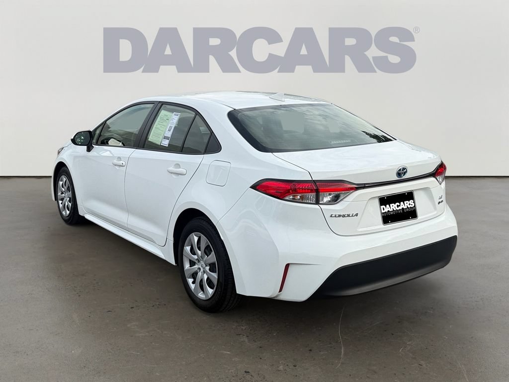 Used 2025 Toyota Corolla LE FWD image 5