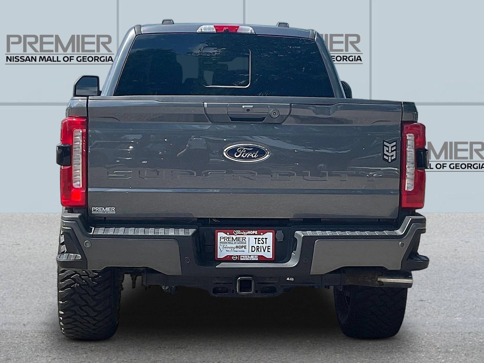 Used 2023 Ford F250 Lariat w/ Lariat Ultimate Package AWD/4WD image 6