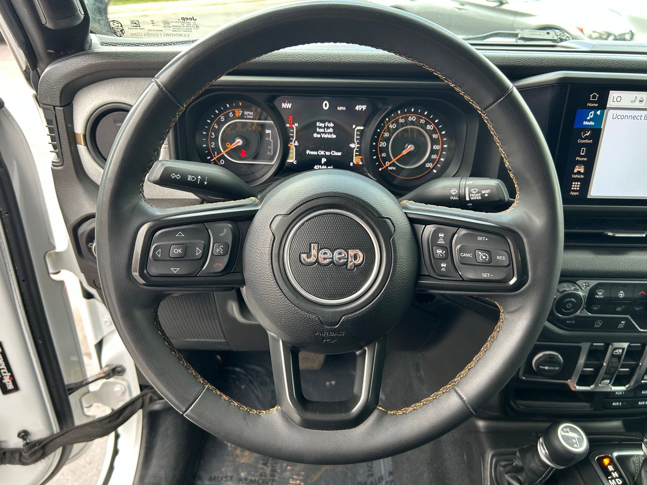 Used 2024 Jeep Gladiator Sport AWD/4WD image 13