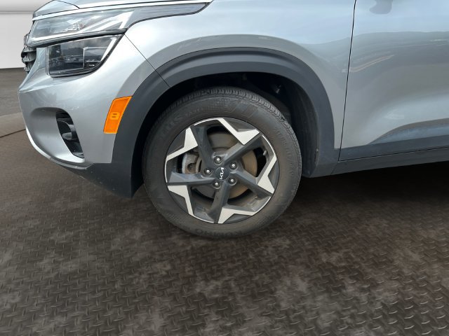 Used 2024 Kia Seltos EX AWD/4WD image 10