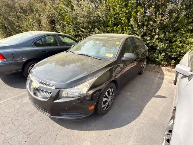 Used 2013 Chevrolet Cruze LS image 9
