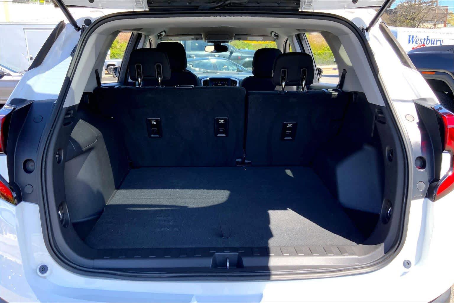Used 2019 GMC Terrain SLE AWD/4WD image 34