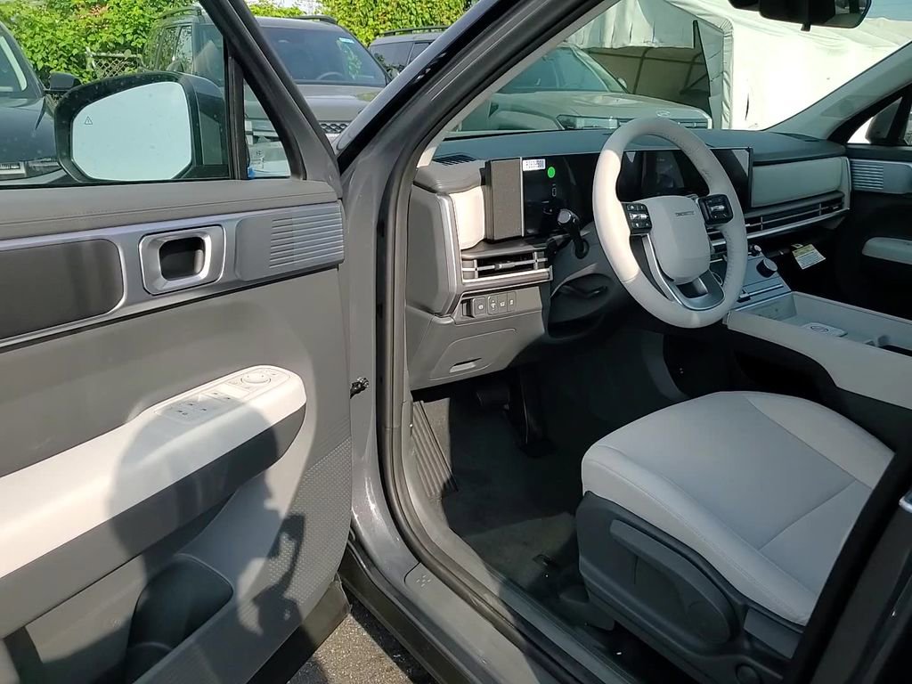 New 2026 Hyundai Santa Fe SE image 11