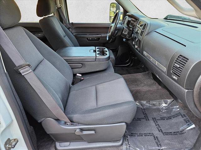 Used 2014 Chevrolet Silverado 2500 LT w/ Texas Edition image 18