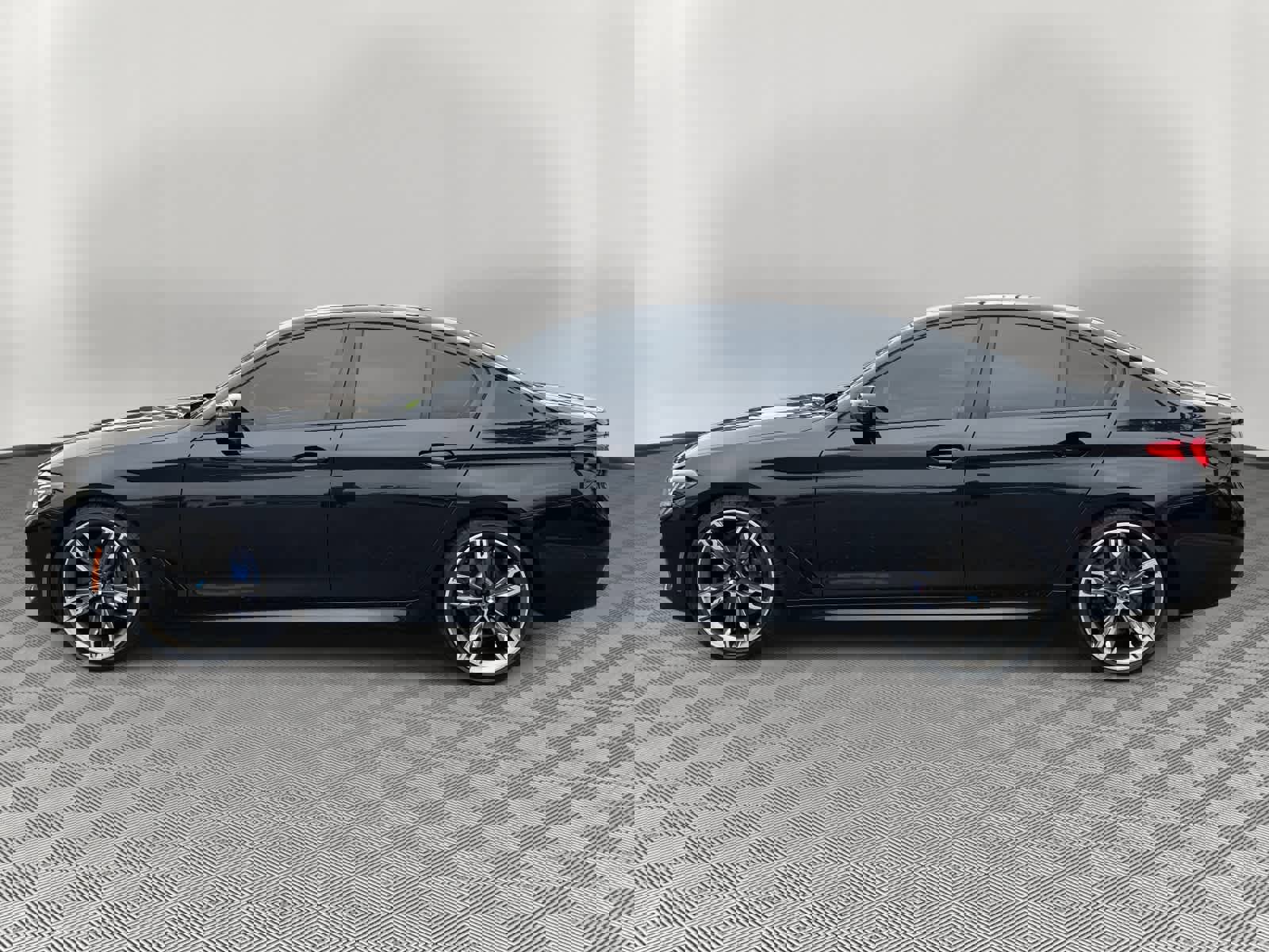 Used 2021 BMW M550i xDrive w/ Executive Package image 8