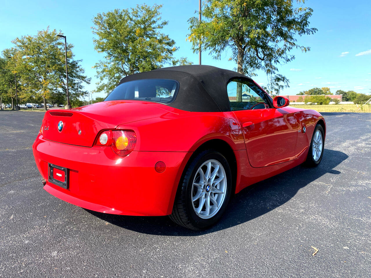 Used 2004 BMW Z4 2.5i image 10