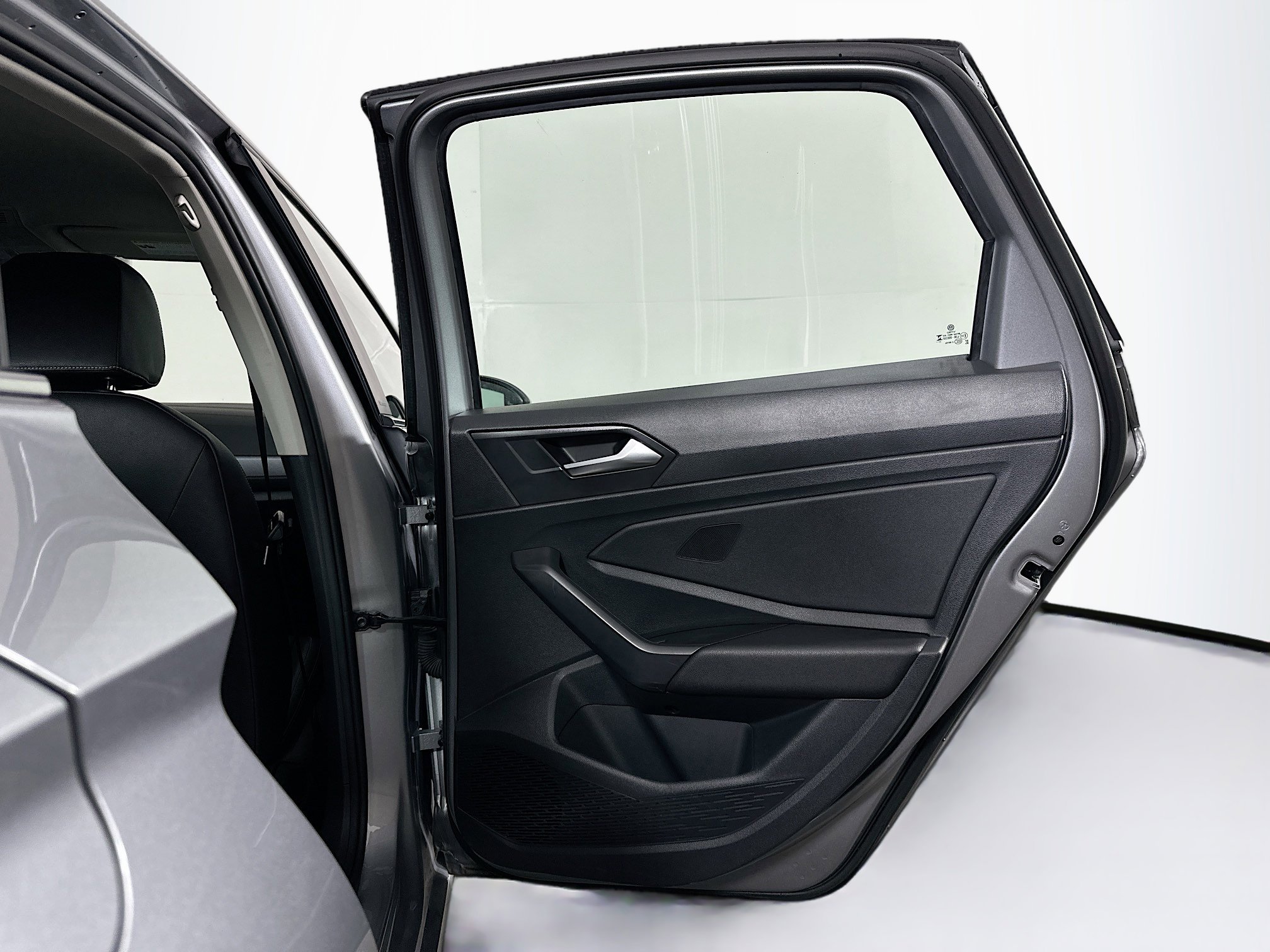 Used 2024 Volkswagen Jetta SE image 28