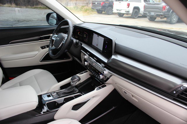 Used 2023 Kia Telluride S w/ S Sunroof Package image 17