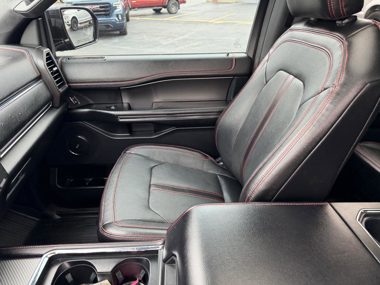 Used 2019 Ford Expedition Limited w/ Equipment Group 303A image 9