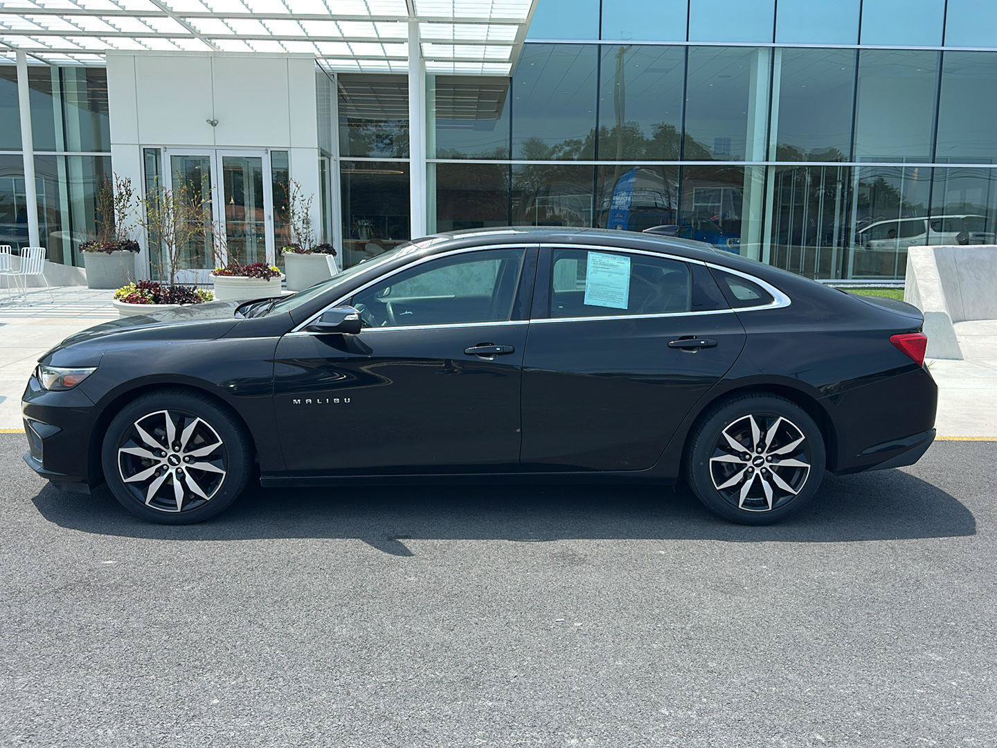 Used 2016 Chevrolet Malibu LT FWD image 8