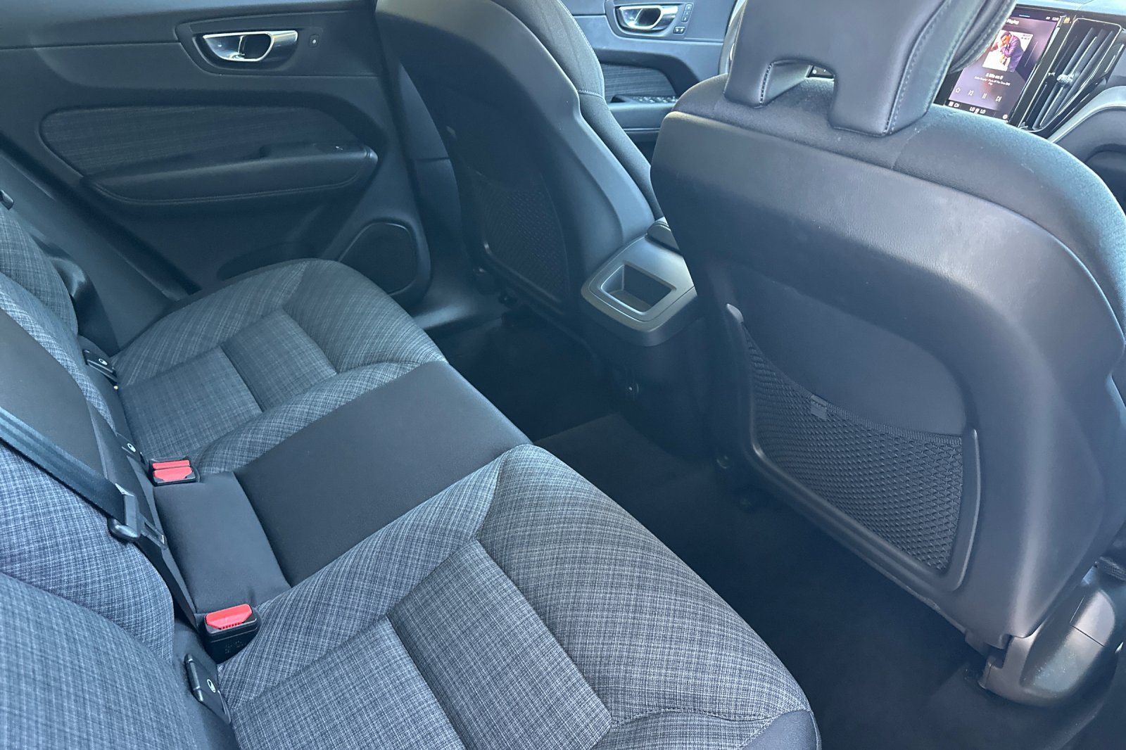 Used 2023 Volvo XC60 B5 Core w/ Protection Package Premier FWD image 17