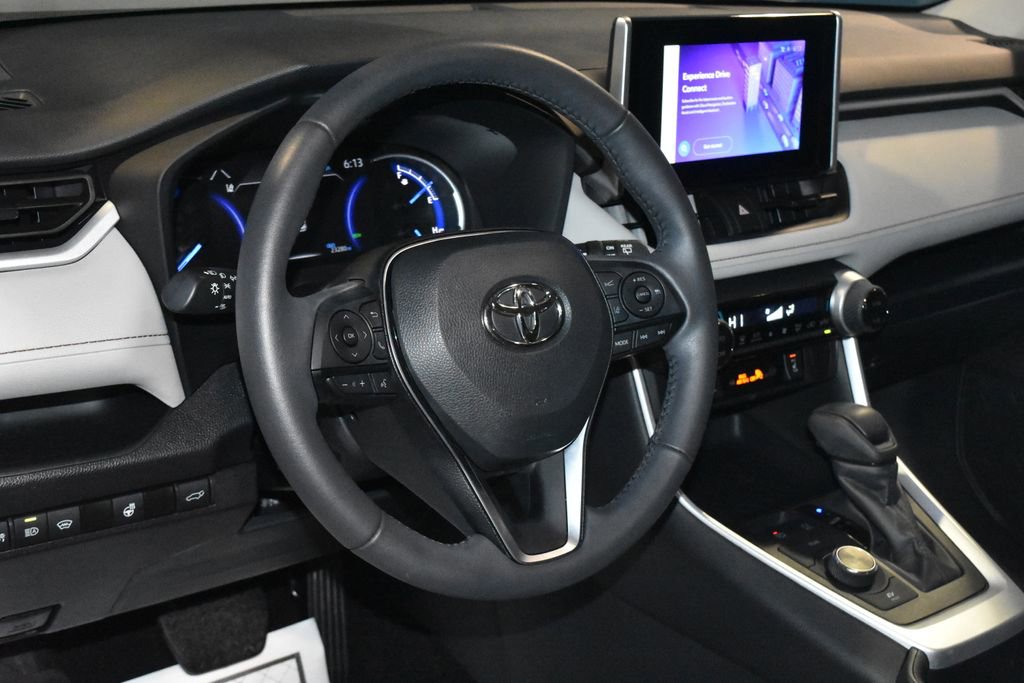 Used 2025 Toyota RAV4 XLE w/ Convenience Package image 2