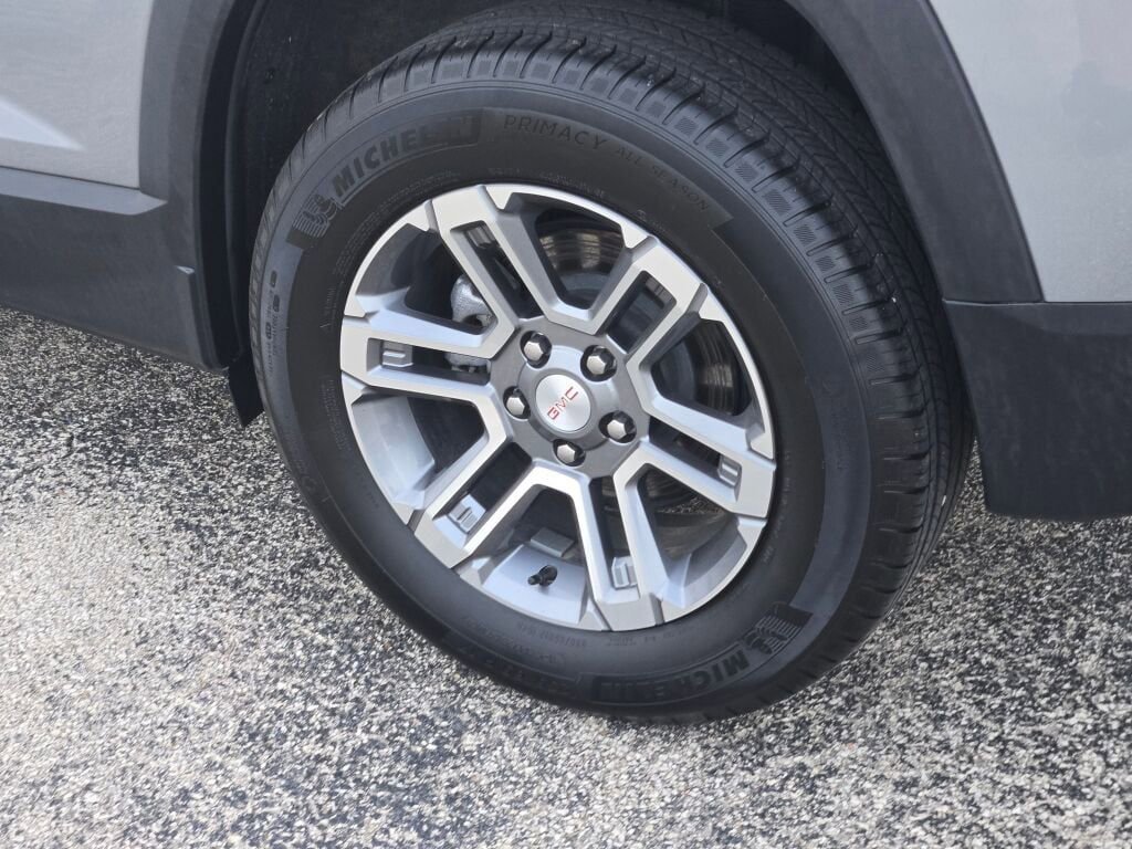 Used 2025 GMC Terrain Elevation AWD/4WD image 17