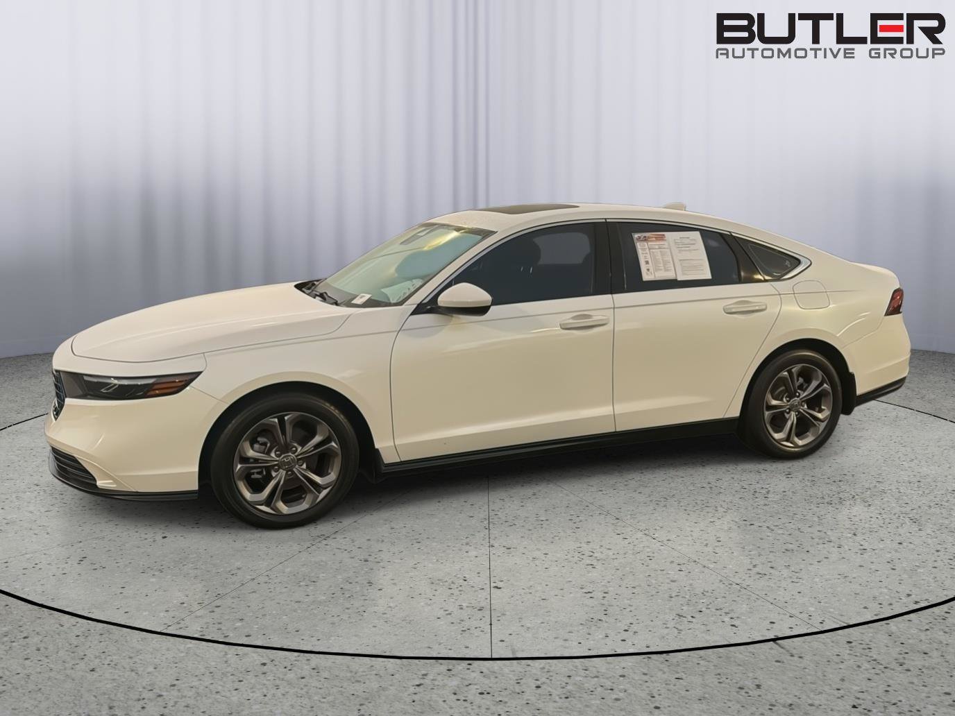 Used 2024 Honda Accord EX image 3