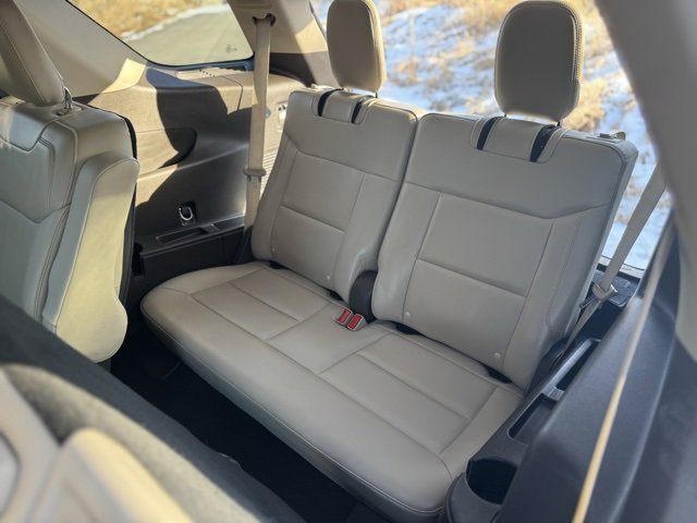 Used 2020 Ford Explorer Platinum w/ Premium Technology Package image 8