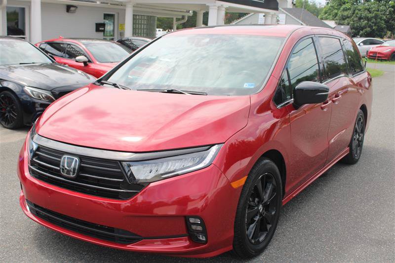 Used 2023 Honda Odyssey Sport image 3