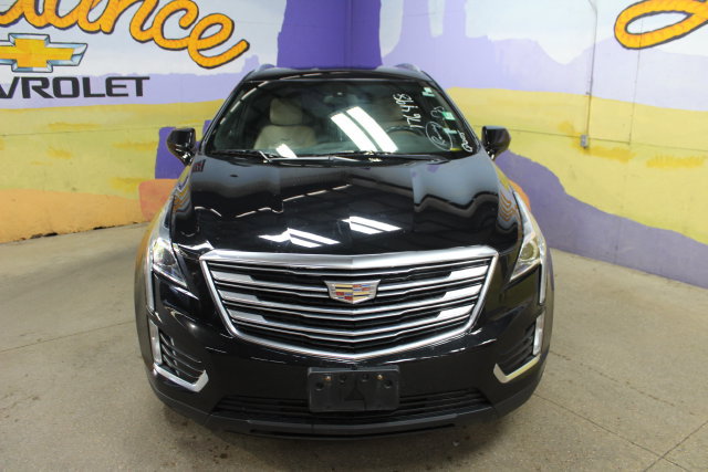 Used 2019 Cadillac XT5 FWD image 3