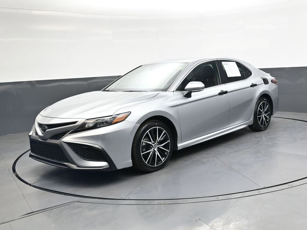 Used 2023 Toyota Camry SE FWD image 9