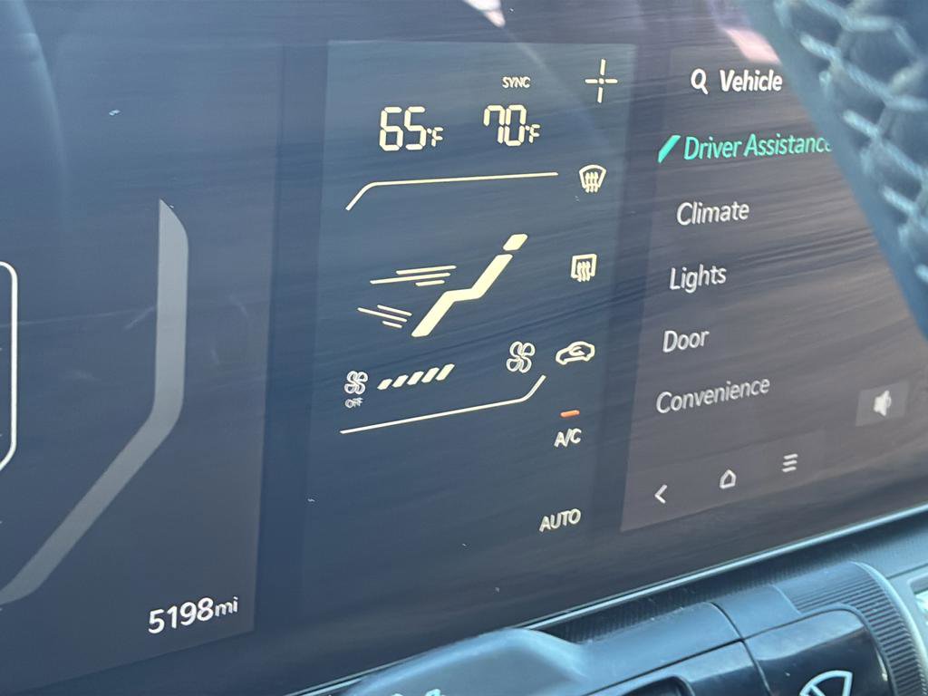 Certified 2025 Kia K4 EX FWD image 31