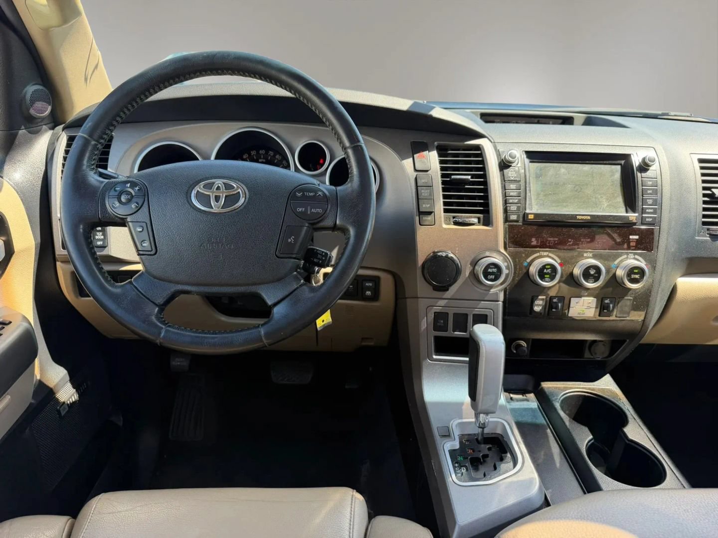 Used 2012 Toyota Sequoia Limited RWD image 25